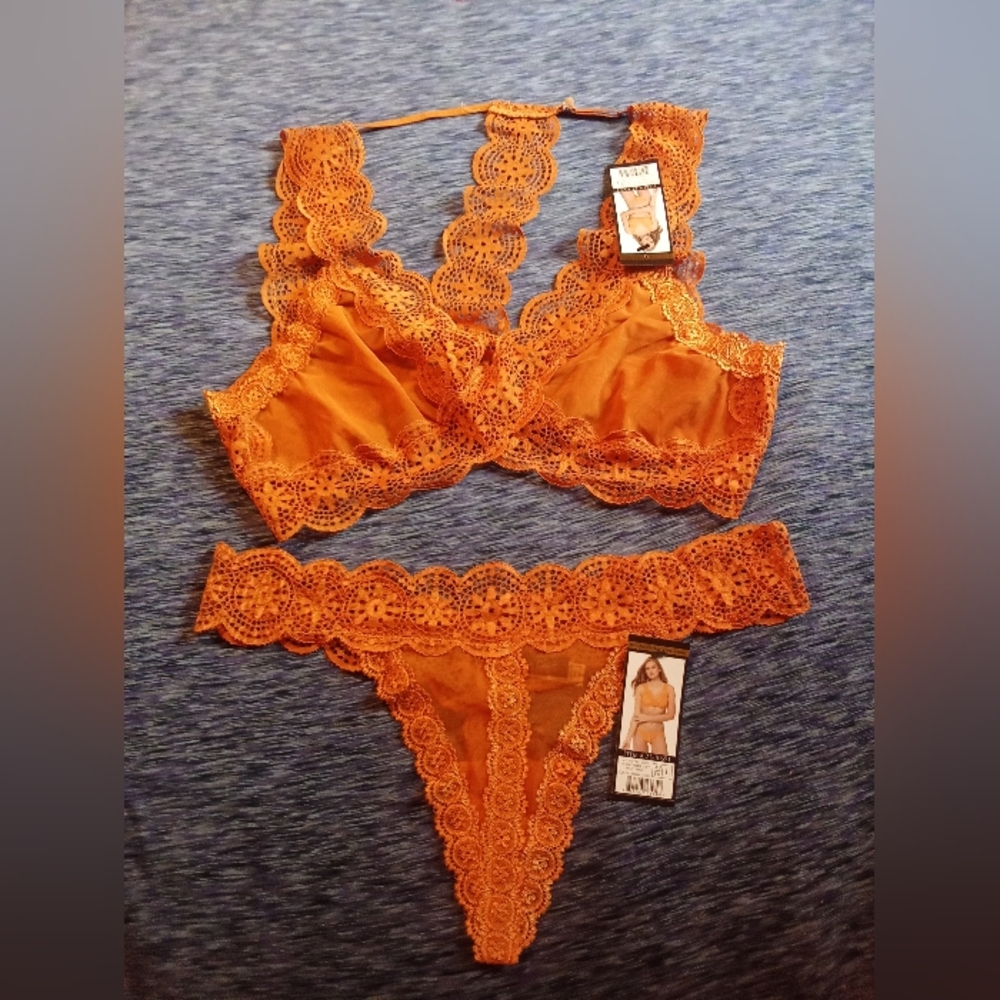Oh la la cheri lingerie set